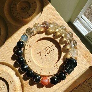 Yin Yang Bracelet ⚫⚪ Featuring Hypersthene Pixiu for Strength & Protection